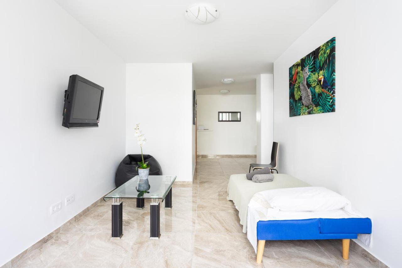 Classbnb - Three Spacious Apartments 150M From The Las Americas Promenade Arona (Tenerife) Exterior foto